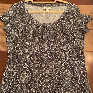 LOFT black and white blouse, short sleeve